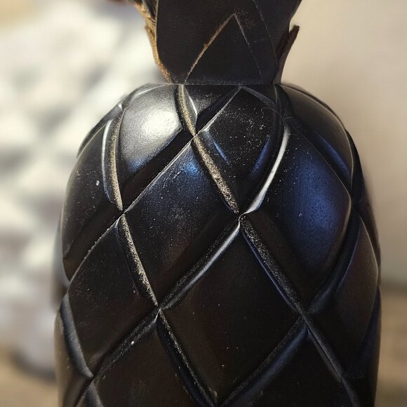 Pineapple Decor - Picture 5 of 5